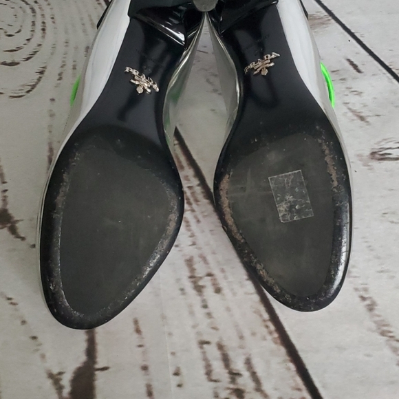 Prada - Picture 4 of 14